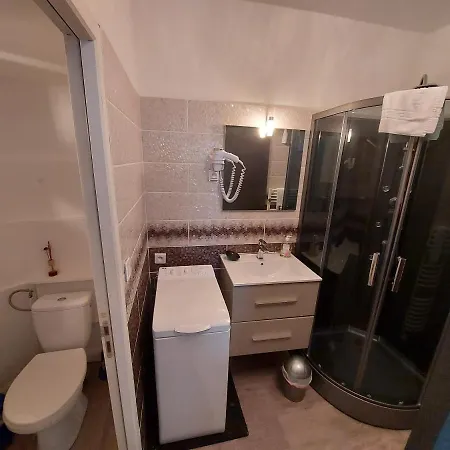 Apartamento Longchamp-studio De Charme, Coeur De Vichy, Quartier Calme *