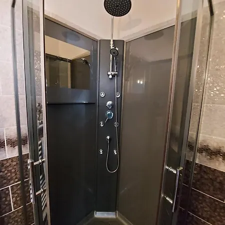 Apartment Longchamp-studio De Charme, Coeur De Vichy, Quartier Calme Vichy